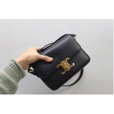 Celine Teen triomphe bag in Black shiny calfskin Celine Teen triomphe bag in Black shiny calfskin