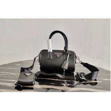 Prada Saffiano Leather Boston bag in Black Saffiano Leather Prada Saffiano Leather Boston bag in Black Saffiano Leather