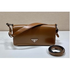 Prada Brushed leather Prada Femme bag in Brown Leather Prada Brushed leather Prada Femme bag in Brown Leather