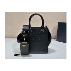 Prada Small Saffiano leather handbag in Black Saffiano leather Prada Small Saffiano leather handbag in Black Saffiano leather