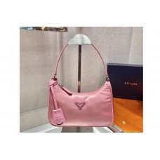 Prada Prada Re-Edition 2005 Re-Nylon mini bag in Pink Nylon Prada Prada Re-Edition 2005 Re-Nylon mini bag in Pink Nylon