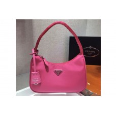 Prada Re-Edition 2000 nylon mini-bag in Rosy Nylon Prada Re-Edition 2000 nylon mini-bag in Rosy Nylon