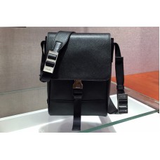 Prada Saffiano Leather Cross-Body Bag in Black Saffiano Leather Prada Saffiano Leather Cross-Body Bag in Black Saffiano Leather