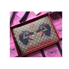 Gucci Wolf Print GG Supreme pouch Gucci Wolf Print GG Supreme pouch