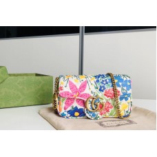Gucci White Ken Scott print Super mini bag in White leather with floral print Gucci White Ken Scott print Super mini bag in White leather with floral print