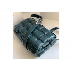 Bottega Veneta padded cassette bag in Blue Lambskin Leather