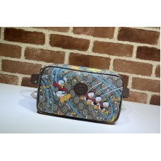 Gucci Disney x Gucci Donald Duck print belt bag in Beige and ebony GG Supreme canvas Gucci Disney x Gucci Donald Duck print belt bag in Beige and ebony GG Supreme canvas