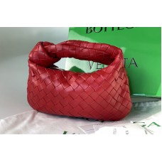 Bottega Veneta Mini Jodie Rounded hobo bag in Red Intrecciato leather