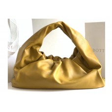 Bottega Veneta The shoulder Pouch bag in Lemon Calfskin Leather Bottega Veneta The shoulder Pouch bag in Lemon Calfskin Leather
