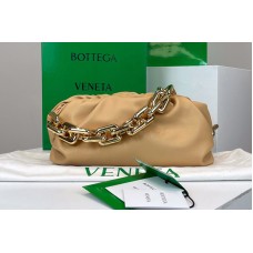 Bottega Veneta Chain Pouch Shoulder Bag in Sand Lambskin Leather With Gold Chain