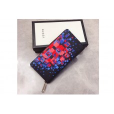 Gucci Square G space print zip around wallet in Supreme canvas Gucci Square G space print zip around wallet in Supreme canvas