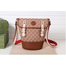 Gucci Bucket Bag in GG Supreme Canvas and Brown Leather Gucci Bucket Bag in GG Supreme Canvas and Brown Leather