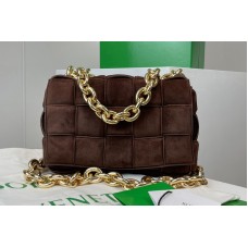 Bottega Veneta The Chain Cassette Cross-body bag in maxi Fondant Intrecciato suede cashmere