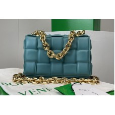 Bottega Veneta The Chain Cassette bag in maxi Blue Intrecciato Nappa leather With Gold Chain