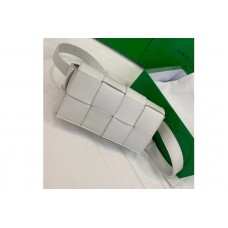 Bottega Veneta Cassette belt bag in White Intrecciato Nappa leather Bottega Veneta Cassette belt bag in White Intrecciato Nappa leather