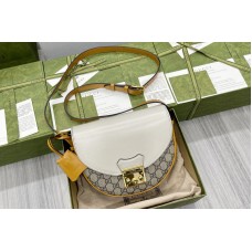 Gucci Padlock small shoulder bag in Beige and ebony GG Supreme