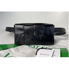Bottega Veneta Mini Cassette Belt bag in Black Intrecciato Paper Calf leather