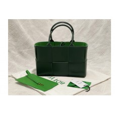 Bottega Veneta Arco Mini tote bag in Raintree/Parakeet maxi Intrecciato Nappa leather