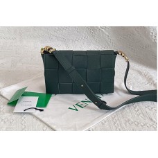 Bottega Veneta Cassette cross-body bag in Raintree Intreccio leather