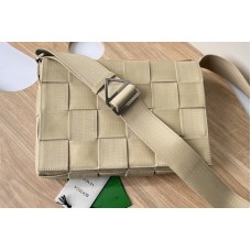 Bottega Veneta Medium intreccio webbing cross-body bag in Plaster Webbing
