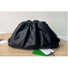 Bottega Veneta Teen leather clutch in Black Calfskin