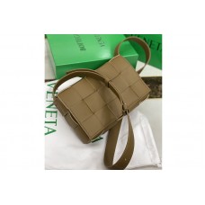 Bottega Veneta Cassette cross-body bag in Khaki double-face maxi weave Bottega Veneta Cassette cross-body bag in Khaki double-face maxi weave