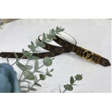Louis Vuitton M0318U Dauphine 25mm Reversible belt in Monogram/White With Gold Buckle Louis Vuitton M0318U Dauphine 25mm Reversible belt in Monogram/White With Gold Buckle