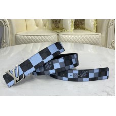 Louis Vuitton M0320U Initiales 40 MM reversible belt in Antarctica Silver Damier Graphite canvas and calf leather With PVD Buckle Louis Vuitton M0320U Initiales 40 MM reversible belt in Antarctica Silver Damier Graphite canvas and calf leather With PVD Buckle