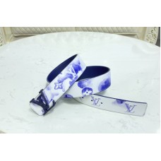 Louis Vuitton M0358V Shape 40mm reversible belt in Watercolor Blue With Navy Blue Buckle Louis Vuitton M0358V Shape 40mm reversible belt in Watercolor Blue With Navy Blue Buckle