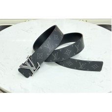 Louis Vuitton M0451V Shake 40mm reversible belt in Monogram Eclipse canvas/calf leather