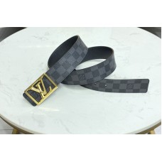 Louis Vuitton M0471V Pyramide Frame 40mm reversible belt in Damier Graphite Canvas/calf leather With Gold Buckle Louis Vuitton M0471V Pyramide Frame 40mm reversible belt in Damier Graphite Canvas/calf leather With Gold Buckle