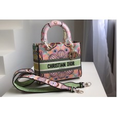 Christian Dior Mior Medium Lady d-lite bag in Multicolor Dior in Lights Embroidery Christian Dior Mior Medium Lady d-lite bag in Multicolor Dior in Lights Embroidery