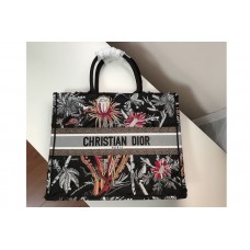 Dior Mior Book Tote Bag in Black Palm Tree Toile de Jouy Embroidery Dior Mior Book Tote Bag in Black Palm Tree Toile de Jouy Embroidery