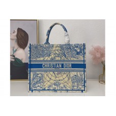 Christian Dior Mior book tote Bag in Dior Embroidery Christian Dior Mior book tote Bag in Dior Embroidery