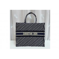 Christian Dior Mior book tote Bag in Blue Dior Oblique Embroidery Christian Dior Mior book tote Bag in Blue Dior Oblique Embroidery