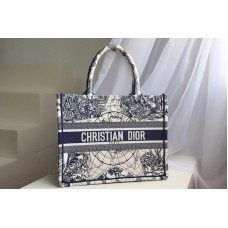 Christian Dior Mmall Dior Book Tote Bag in Blue Multicolor Dior Around the World Embroidery Christian Dior Mmall Dior Book Tote Bag in Blue Multicolor Dior Around the World Embroidery