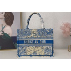 Christian Dior Mmall Dior Book Tote Bag in Blue Multicolor Dior Around the World Embroidery Christian Dior Mmall Dior Book Tote Bag in Blue Multicolor Dior Around the World Embroidery
