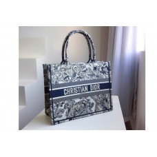 Christian Dior Mmall Dior Book Tote Bag in Blue Toile de Jouy embroidery Christian Dior Mmall Dior Book Tote Bag in Blue Toile de Jouy embroidery