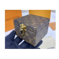 Louis Vuitton M21010 Ecrin Declaration in Monogram canvas With Pink Louis Vuitton M21010 Ecrin Declaration in Monogram canvas With Pink