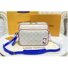 Louis Vuitton M45583 LVxNil Messenger bag in Monogram Antarctica coated canvas Louis Vuitton M45583 LVxNil Messenger bag in Monogram Antarctica coated canvas