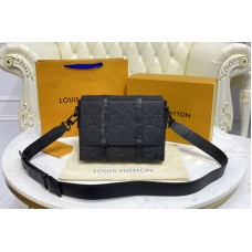 Louis Vuitton M57726 Trunk Messenger bag in Black Taurillon Monogram leather Louis Vuitton M57726 Trunk Messenger bag in Black Taurillon Monogram leather