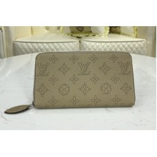 Louis Vuitton M69215 Zippy wallet in Gray Mahina calf leather