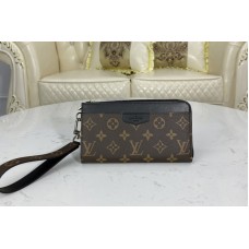 Louis Vuitton M69407 Zippy Dragonne wallet in Monogram coated canvas
