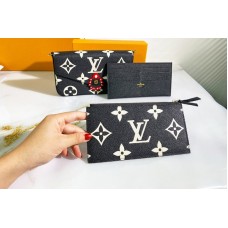 Louis Vuitton M69515 Crafty Pochette Félicie Bag in Black Monogram Empreinte leather Louis Vuitton M69515 Crafty Pochette Félicie Bag in Black Monogram Empreinte leather