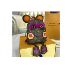 Louis Vuitton M69552 Palm Springs Bear bag charm and key holder on Monogram canvas, mink, leather Louis Vuitton M69552 Palm Springs Bear bag charm and key holder on Monogram canvas, mink, leather