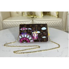 Louis Vuitton M69744 Pochette Double Zip in Monogram canvas