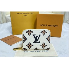 Louis Vuitton M80677 Zippy coin purse in Beige Monogram Canvas