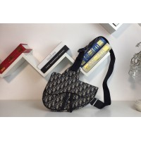 Christian Dior 93 Dior Saddle bag in Beige and Black Dior Oblique Jacquard Christian Dior 93 Dior Saddle bag in Beige and Black Dior Oblique Jacquard