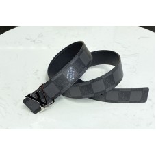 Louis Vuitton MP314V Initials 40mm reversible belt in Damier Graphite Louis Vuitton MP314V Initials 40mm reversible belt in Damier Graphite