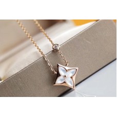 Louis Vuitton Q93612 Color Blossom BB Star Pendant Pink Gold and White Mother of Pearl and Diamond Louis Vuitton Q93612 Color Blossom BB Star Pendant Pink Gold and White Mother of Pearl and Diamond